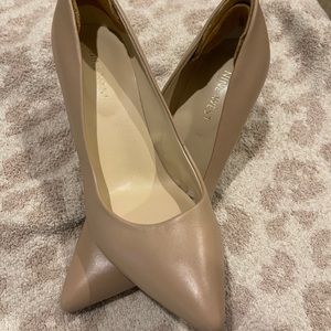 Nude Nine West Heels Size 7